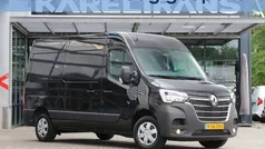Zwart Gebruikt 2024 Renault Master Van | € 26.950 (Eerlijke prijs)