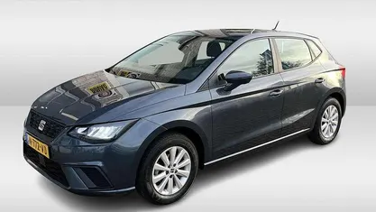 Grijs (metallic) Occasion 2022 Seat Ibiza Style Hatchback | € 15.450 (Eerlijke prijs)