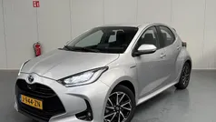 (1f7) Gebruikt 2020 Toyota Yaris Hybrid Hatchback | € 20.950 (Eerlijke prijs)