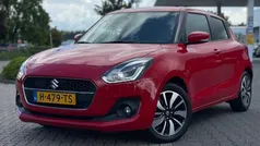 Rood Gebruikt 2020 Suzuki Swift Style Hatchback | € 12.400 (Eerlijke prijs)