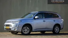 Gebruikt 2014 Mitsubishi Outlander Edition SUV | € 8.250 (Super prijs)