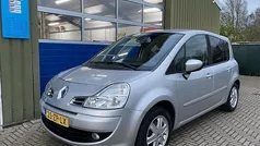 Grijs Gebruikt 2008 Renault Grand Modus Dynamique MPV | € 2.899 (Eerlijke prijs)