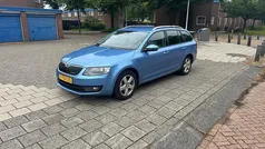Blauw Gebruikt 2014 Skoda Octavia Business Line Stationwagen | € 5.700 (Eerlijke prijs)