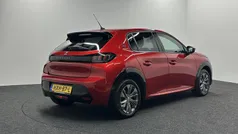 Rood Gebruikt 2023 Peugeot e-208 Allure Hatchback | € 17.500 (Goede deal)