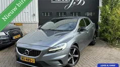 Gebruikt 2018 Volvo V40 R-Design Stationwagen | € 12.750 (Goede deal)