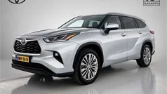 Grijs metallic Gebruikt 2021 Toyota Highlander Executive SUV | € 53.445 (Eerlijke prijs)