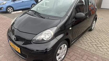 Occasion 2011 Toyota Aygo Cool Hatchback | € 3.975 (Eerlijke prijs)