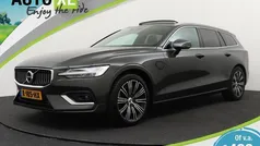 Grijs Gebruikt 2021 Volvo V60 R-Design Stationwagen | € 29.940 (Eerlijke prijs)