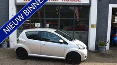 Zilver Gebruikt 2009 Toyota Aygo Cool Hatchback | € 3.899 (Eerlijke prijs)