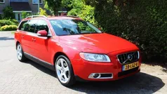 Rood Gebruikt 2010 Volvo V70 Kinetic Stationwagen | € 7.950 (Eerlijke prijs)