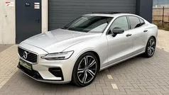 Grijs Gebruikt 2020 Volvo S60 R-Design Sedan | € 19.950 (Eerlijke prijs)