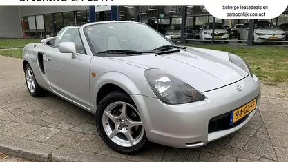 Grijs Gebruikt 2001 Toyota MR2 Cabriolet | € 10.495 (Eerlijke prijs)