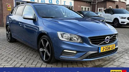 Occasion Volvo V60 R-Design 150 PK (110 kW) 2020 Blauw Stationwagen