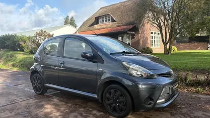 Occasion Toyota Aygo 68 PK (50 kW) 2013 Grijs Hatchback