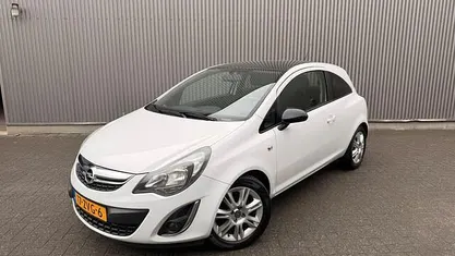 Occasion 2013 Opel Corsa Color Edition Hatchback | € 4.995 (Eerlijke prijs)