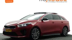 Rood metallic Gebruikt 2019 Kia ProCeed Hatchback | € 22.900 (Eerlijke prijs)