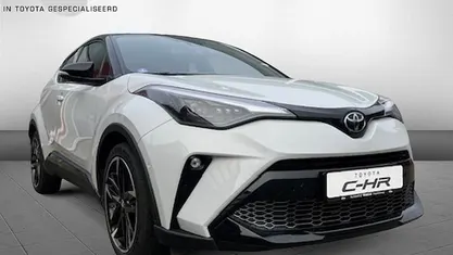Wit Gebruikt 2025 Toyota C-HR Sport SUV | € 32.450 (Eerlijke prijs)
