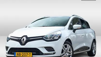 Wit Gebruikt 2017 Renault Clio GrandTour Zen Stationwagen | € 5.895 (Eerlijke prijs)
