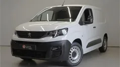 Wit Gebruikt 2021 Peugeot Partner Premium MPV | € 10.950 (Eerlijke prijs)