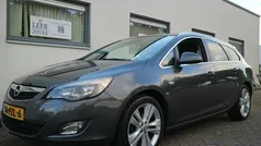 Grijs Gebruikt 2011 Opel Astra Sport Stationwagen | € 2.900 (Eerlijke prijs)