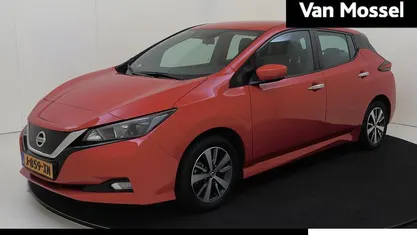 Rood Gebruikt 2020 Nissan Leaf Acenta Hatchback | € 13.740 (Eerlijke prijs)