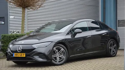 Grijs Gebruikt 2023 Mercedes EQE350 AMG line Sedan | € 49.950 (Eerlijke prijs)