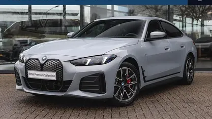 Grijs Occasion 2024 BMW i4 Comfort Edition Sedan | € 49.950 (Eerlijke prijs)