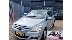 Grijs Gebruikt 2010 Mercedes B180 Business MPV | € 1.199 (Super prijs)
