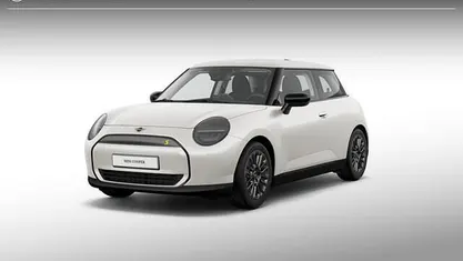 Gebruikt 2025 Mini Cooper SE Essential Hatchback | € 36.590 (Super prijs)