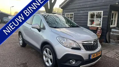 Gebruikt 2012 Opel Mokka Cosmo SUV | € 9.400 (Eerlijke prijs)