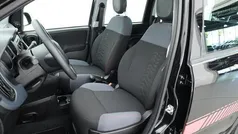 Zwart Gebruikt 2017 Fiat Panda Pop Star Hatchback | € 7.650 (Eerlijke prijs)