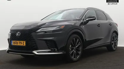 Zwart Gebruikt 2025 Lexus RX450h+ Sport Design Packet SUV | € 82.945 (Super prijs)