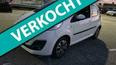 Wit Gebruikt 2013 Peugeot 107 Hatchback | € 4.899 (Eerlijke prijs)