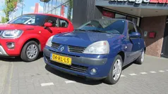 Blauw Gebruikt 2005 Renault Clio II Authentique Hatchback | € 1.650 (Eerlijke prijs)