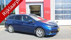 Toyota Auris Hybrid