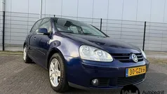 Blauw Gebruikt 2009 VW Golf VI Comfortline Hatchback | € 2.745 (Eerlijke prijs)