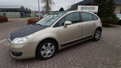 Occasion 2005 Citroën C4 Business Class Hatchback | € 595 (Super prijs)