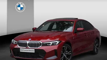 Gebruikt 2025 BMW 330 Comfort Edition Sedan | € 51.900 (Eerlijke prijs)