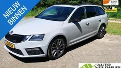 Grijs Gebruikt 2020 Skoda Octavia Business Line Stationwagen | € 27.995 (Goede deal)