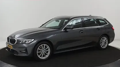 Occasion 2020 BMW 318 Executive Stationwagen | € 23.400 (Eerlijke prijs)