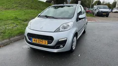 Grijs Gebruikt 2012 Peugeot 107 Active Premium Hatchback | € 3.249 (Eerlijke prijs)