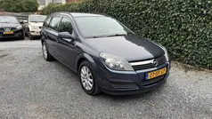 Grijs Gebruikt 2005 Opel Astra Edition Stationwagen | € 1.745 (Eerlijke prijs)