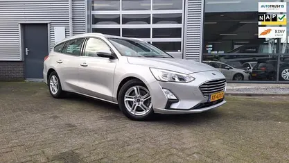 Grijs Occasion 2019 Ford Focus Business Edition Stationwagen | € 9.749 (Eerlijke prijs)