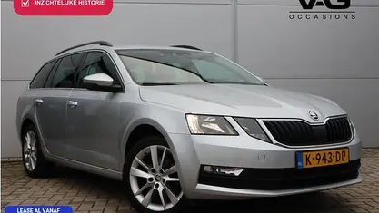 Grijs Occasion 2020 Skoda Octavia Business Line Stationwagen | € 12.899 (Goede deal)