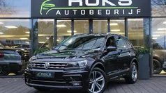 Zwart Gebruikt 2018 VW Tiguan Highline SUV | € 26.850 (Eerlijke prijs)