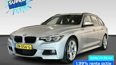 Grijs Gebruikt 2020 BMW 318 M Sport Stationwagen | € 19.895 (Eerlijke prijs)