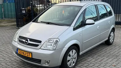 Gebruikt 2003 Opel Meriva Cosmo MPV | € 1.150 (Eerlijke prijs)