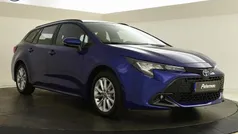 Blauw Gebruikt 2023 Toyota Corolla Hybrid Active Stationwagen | € 26.899 (Eerlijke prijs)
