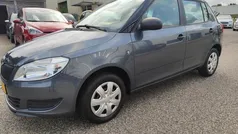 Grijs Gebruikt 2011 Skoda Fabia Hatchback | € 4.395 (Eerlijke prijs)