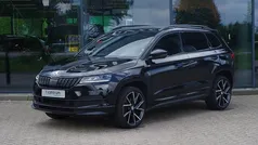 Zwart Gebruikt 2021 Skoda Karoq SportLine SUV | € 28.750 (Eerlijke prijs)